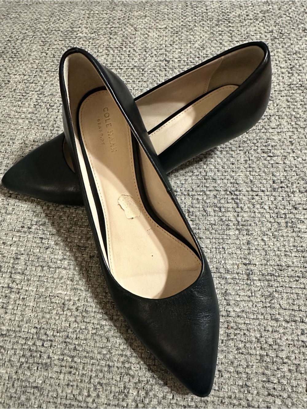 Cole Haan Black Leather Pointed-Toe Women's Pumps - Size 9 - Picture 3 of 9